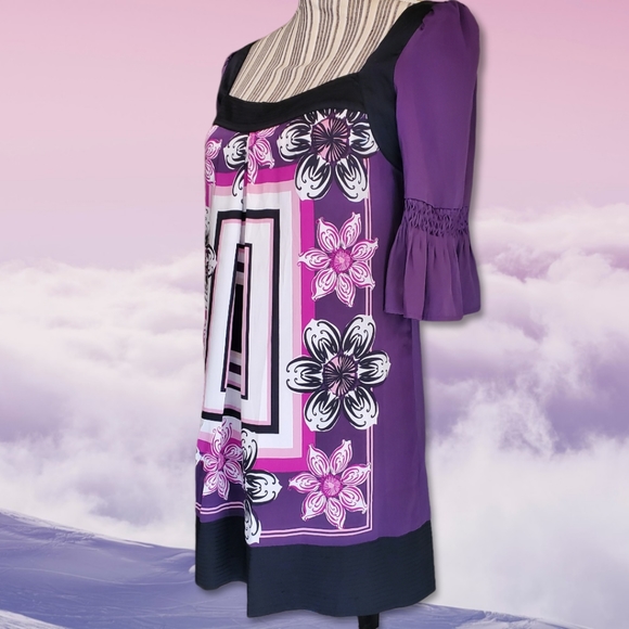 2B Bebe Purple Floral Mid Bell Sleeve Tie Back Square Neck Tunic Sz Small - Picture 8 of 8